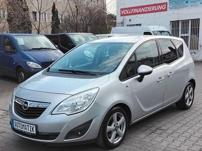 Gebraucht Opel Meriva Design Edition 101 PS (74 kW) 2011 Silber Van / Kleinbus