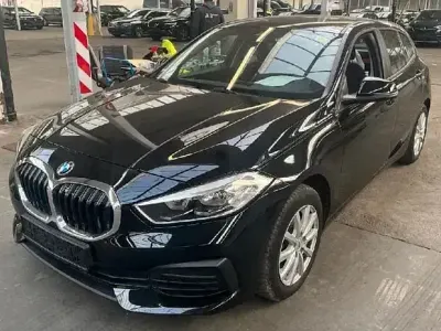 Käytetty BMW 116 Performance 63 HP (46 kW) 2022 Andere Viistoperä