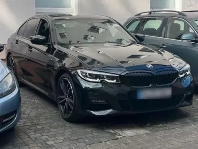 Gebraucht BMW 330 M Sport 258 PS (189 kW) 2019 Schwarz Limousine