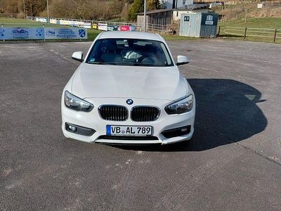 Gebraucht BMW 116 Advantage 109 PS (80 kW) 2016 Weiß Kleinwagen