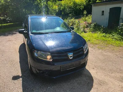 Gebraucht Dacia Sandero 75 PS (55 kW) 2015 Blau Limousine