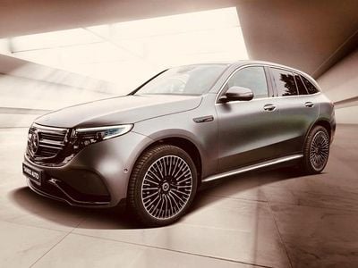 Grau Gebraucht 2019 Mercedes EQC400 AMG line SUV | 35.900 € (Fairer Preis)