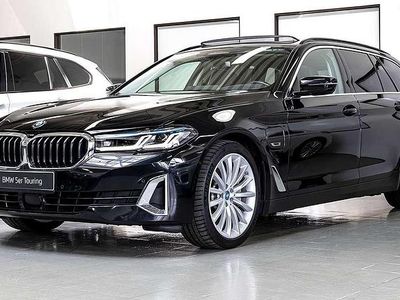 Gebraucht BMW 520 Luxury Line 204 PS (150 kW) 2022 Black sapphire metallic Kombi