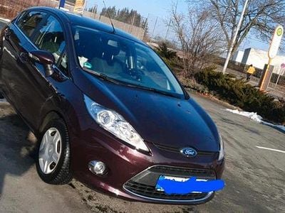 Rot Gebraucht 2010 Ford Fiesta Limousine | 4.000 € (Fairer Preis)