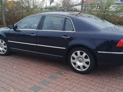 Gebraucht VW Phaeton 335 PS (246 kW) 2003 Blau Limousine