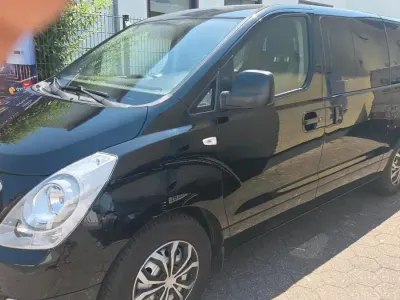 Gebraucht Hyundai H-1 170 PS (125 kW) 2026 Schwarz Van / Kleinbus