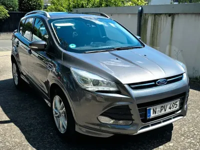 Gebraucht Ford Kuga Individual 163 PS (119 kW) 2014 Silber SUV