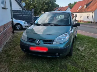 Gebraucht Renault Scénic II 135 PS (99 kW) 2004 Grün Van / Kleinbus