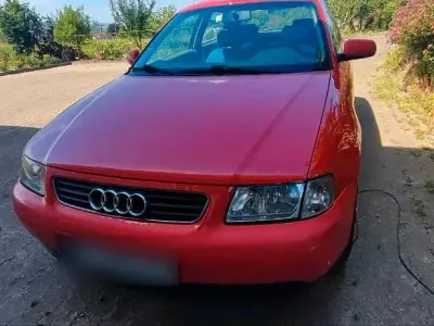 Gebraucht Audi A3 125 PS (91 kW) 1997 Rot Kleinwagen
