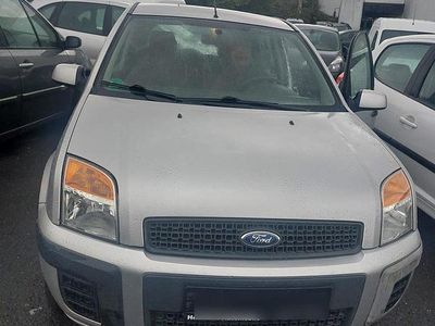 Silber Gebraucht 2008 Ford Fusion Van / Kleinbus | 3.500 € (Fairer Preis)