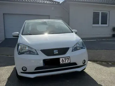 Używany Seat Mii 60 KM (44 kW) 2019 Biały Hatchback