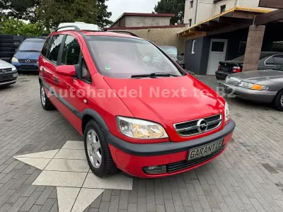 Gebraucht Opel Zafira Executive 125 PS (91 kW) 2002 Rot Van / Kleinbus