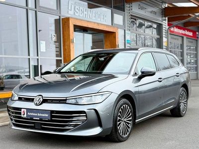 Usata VW Passat Elegance 150 CV (110 kW) 2025 Grigio Station wagon