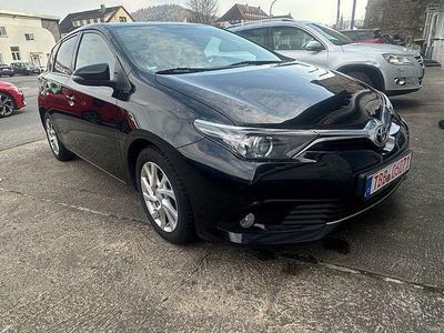 Gebraucht Toyota Auris Design 111 PS (81 kW) 2015 Schwarz Limousine