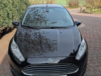Second-hand Ford Fiesta Titanium 95 CP (69 kW) 2017 Negru Berlinǎ