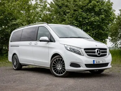 Używany Mercedes V220 Edition 163 KM (119 kW) 2018 Biały Minivan