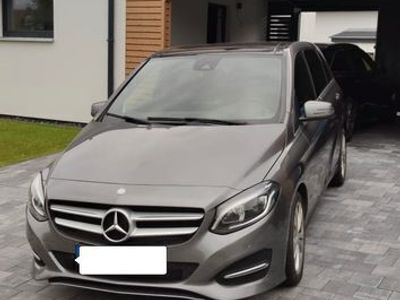 Mercedes B220