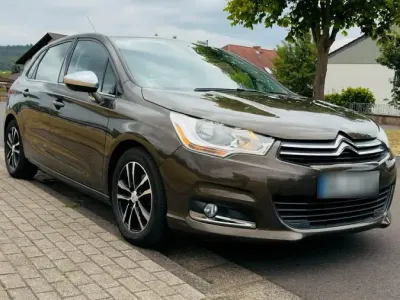 Gebraucht Citroën C4 116 PS (85 kW) 2013 Braun Limousine