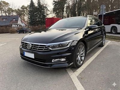 Second-hand VW Passat R-line 190 CP (139 kW) 2018 Negru Break