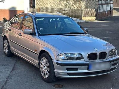 Usata BMW 318 143 CV (105 kW) 2000 Argento Berlina