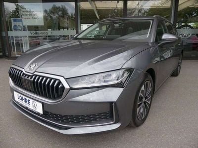 Grau Gebraucht 2025 Skoda Superb Selection Kombi | 38.900 € (Fairer Preis)