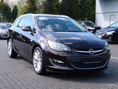 Gebraucht Opel Astra Sport 131 PS (96 kW) 2013 Braun metallic Kombi