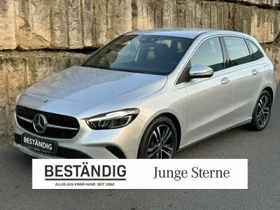 Gebraucht Mercedes B200 Progressive 163 PS (119 kW) 2023 Iridiumsilber Van / Kleinbus