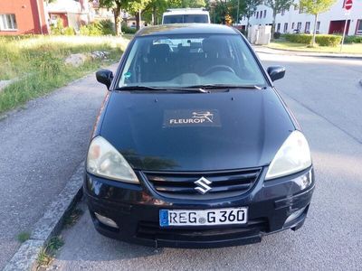 Suzuki Liana
