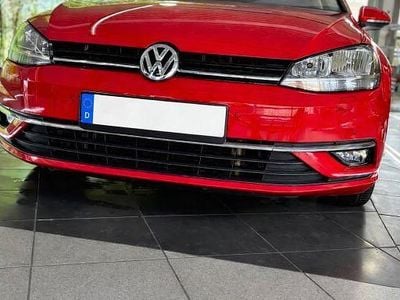 Gebraucht VW Golf VII Highline 150 PS (110 kW) 2019 Rot Kombi