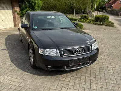 Używany Audi A4 Performance 102 KM (75 kW) 2004 Czarny Sedan/Limuzyna