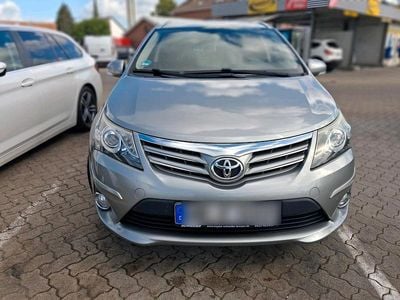 Gebraucht 2012 Toyota Avensis Kombi | 8.700 € (Etwas zu teuer)