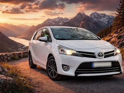 Second-hand Toyota Verso Edition-S 147 CP (108 kW) 2018 Alb Monovolum