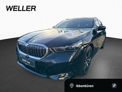 Neu BMW 540 M Sport 303 PS (222 kW) 2025 Saphirschwarz (schwarz) Kombi