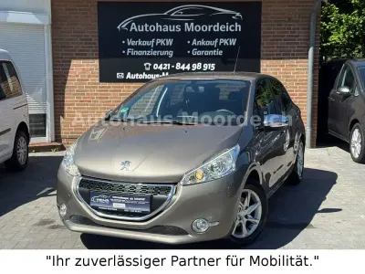 Gebraucht Peugeot 208 Allure 82 PS (60 kW) 2013 Grau Kleinwagen