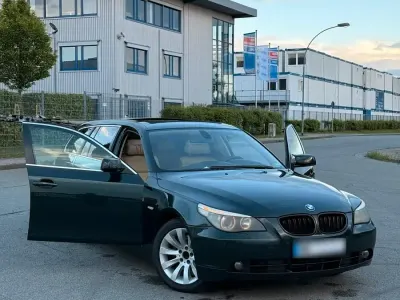 Gebraucht BMW 530 218 PS (160 kW) 2004 Grün Kombi
