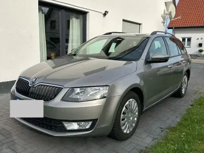 Begagnad Skoda Octavia 110 HK (80 kW) 2017 Guld Kombi