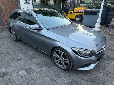 Gebraucht Mercedes C300 Avantgarde 245 PS (180 kW) 2016 Silber Kombi