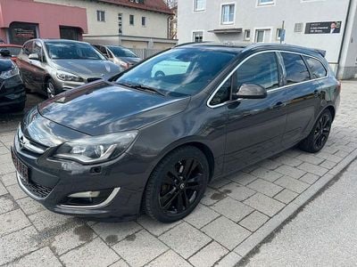 Gebraucht Opel Astra Exklusiv 136 PS (100 kW) 2015 Grau Kombi
