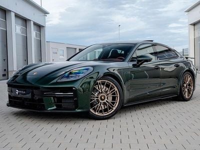 Neu Porsche Panamera GTS 500 PS (367 kW) 2026 Grün Limousine