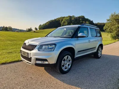Gebraucht Skoda Yeti Active 110 PS (80 kW) 2014 Silber SUV