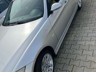 gebraucht BMW 318 318 i Konbi TÜV alles neu gemacht! Frankfurt M