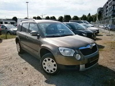 Braun Gebraucht 2012 Skoda Yeti Plus Edition SUV | 4.900 € (Teuer)