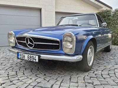 Gebraucht Mercedes 230 150 PS (110 kW) 1965 Blau Cabrio