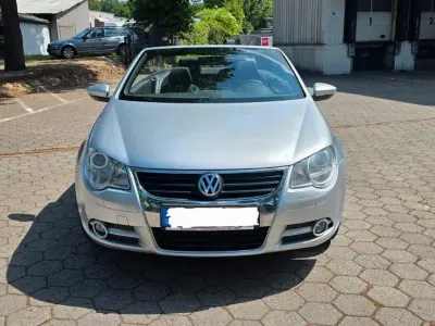 Gebraucht VW Eos 122 PS (89 kW) 2009 Silber Cabrio