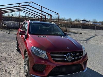 Gebraucht Mercedes GLE500 455 PS (334 kW) 2016 Rot SUV