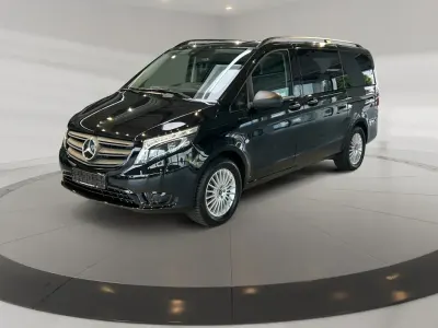 Gebraucht Mercedes e-Vito 150 kW (204 PS) 2022 Obsidianschwarz metallic Van