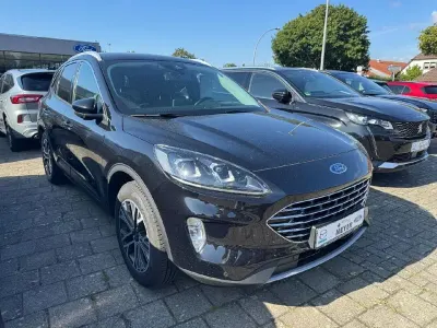Gebraucht Ford Kuga Titanium 150 PS (110 kW) 2022 Schwarz SUV