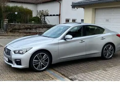 Gebraucht Infiniti Q50 Sport Tech 170 PS (125 kW) 2014 Grau Limousine