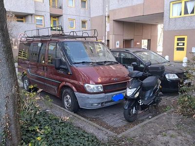 Usata Ford Transit 100 CV (73 kW) 2002 Rosso Monovolume