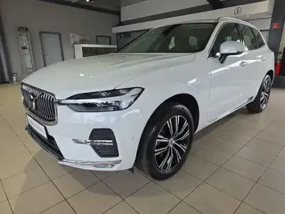 Gebraucht Volvo XC60 Plus 398 PS (292 kW) 2022 Onyx black SUV